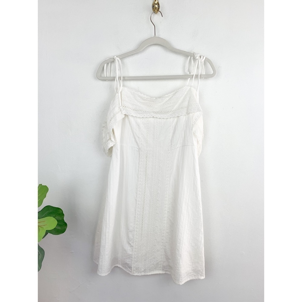 Storia White Eyelet Lace Boho Cottagecore Off the Shoulder Dress Sz L